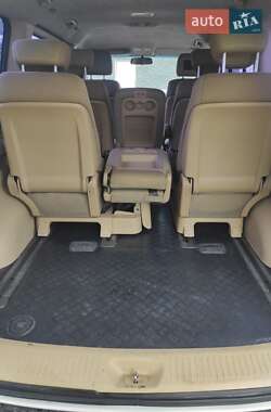 Минивэн Hyundai H-1 2012 в 