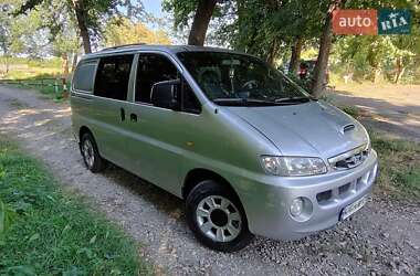 Минивэн Hyundai H-1 2005 в 