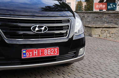 Мінівен Hyundai H-1 2016 в 