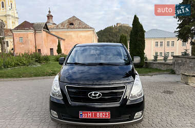 Мінівен Hyundai H-1 2016 в 