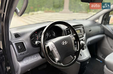 Мінівен Hyundai H-1 2016 в 