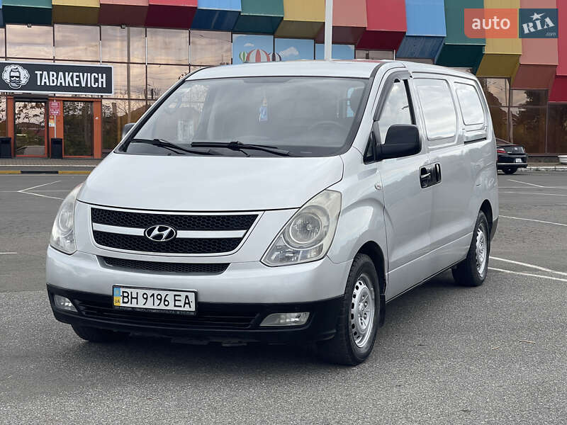 Грузовой фургон Hyundai H-1 2008 в Одессе