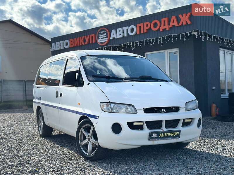 Hyundai H-1 1999