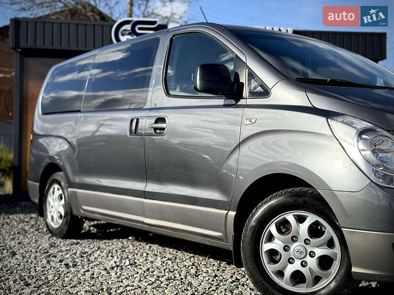 Мінівен Hyundai H-1 2011 в Стрию