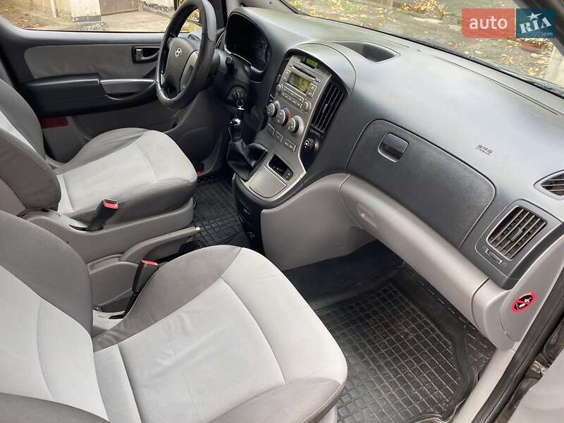 Минивэн Hyundai H-1 2008 в Звенигородке