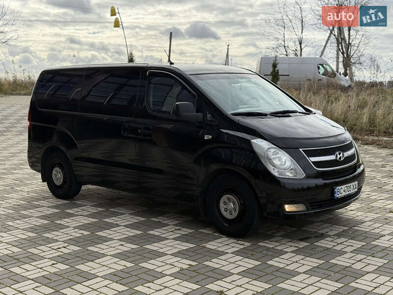 Мінівен Hyundai H-1 2011 в Львові фото 12 Мінівен Hyundai H-1 2011 в Львові