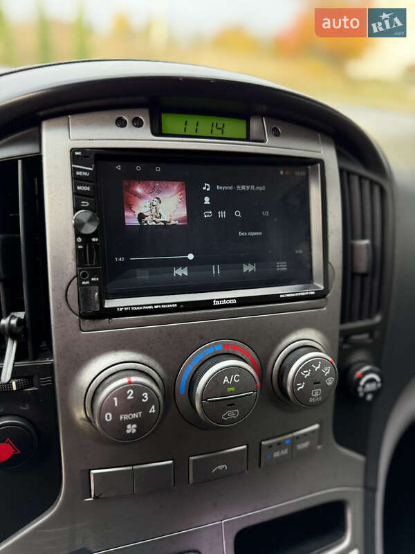 Мінівен Hyundai H-1 2011 в Львові фото 23 Мінівен Hyundai H-1 2011 в Львові