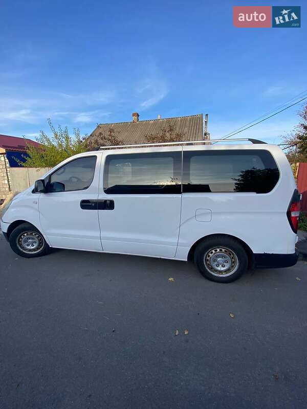 Мінівен Hyundai H-1 2008 в Дніпрі фото 2 Мінівен Hyundai H-1 2008 в Дніпрі