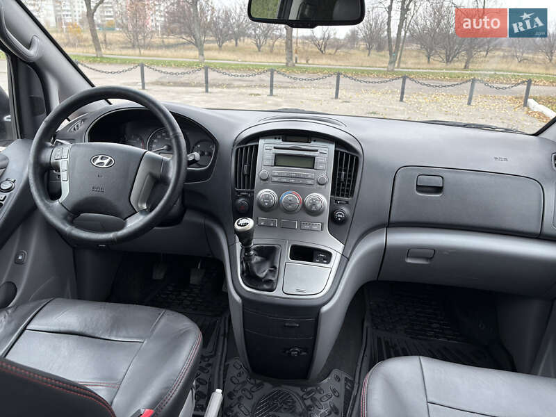 Минивэн Hyundai H-1 2012 в Змиеве