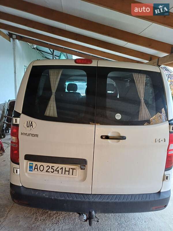 Мінівен Hyundai H-1 2008 в Ужгороді фото 2 Мінівен Hyundai H-1 2008 в Ужгороді