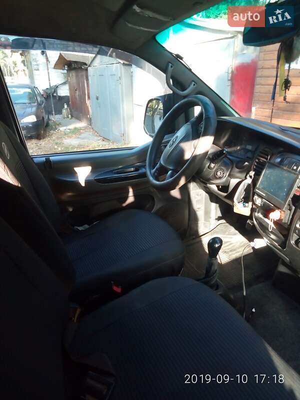 Минивэн Hyundai H-1 2005 в Киеве фото 4 Минивэн Hyundai H-1 2005 в Киеве