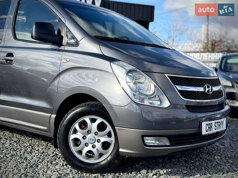 Мінівен Hyundai H-1 2011 в Стрию