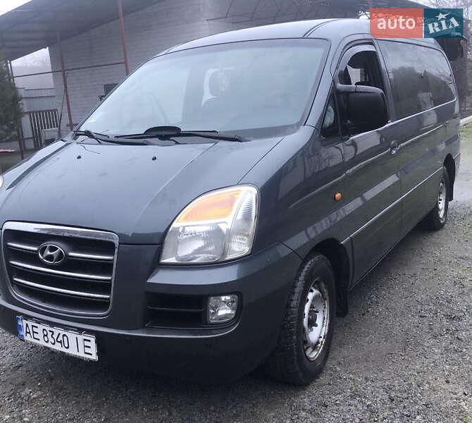 Минивэн Hyundai H-1 2005 в Днепре