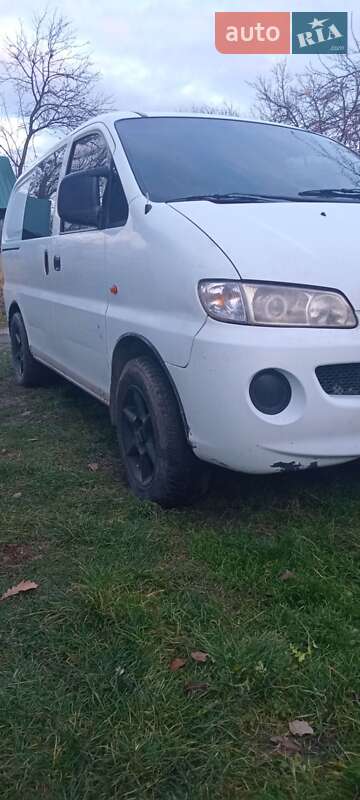 Грузовой фургон Hyundai H-1 2001 в Львове