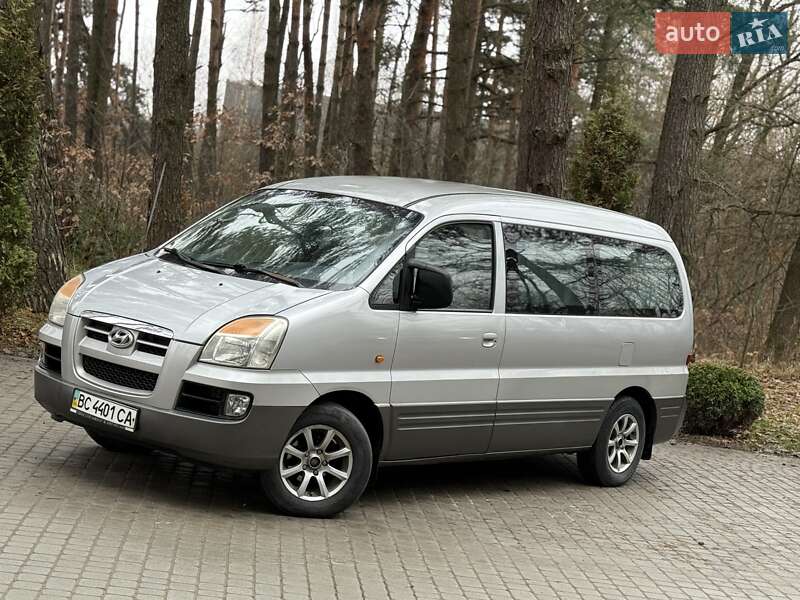 Hyundai H-1 2005