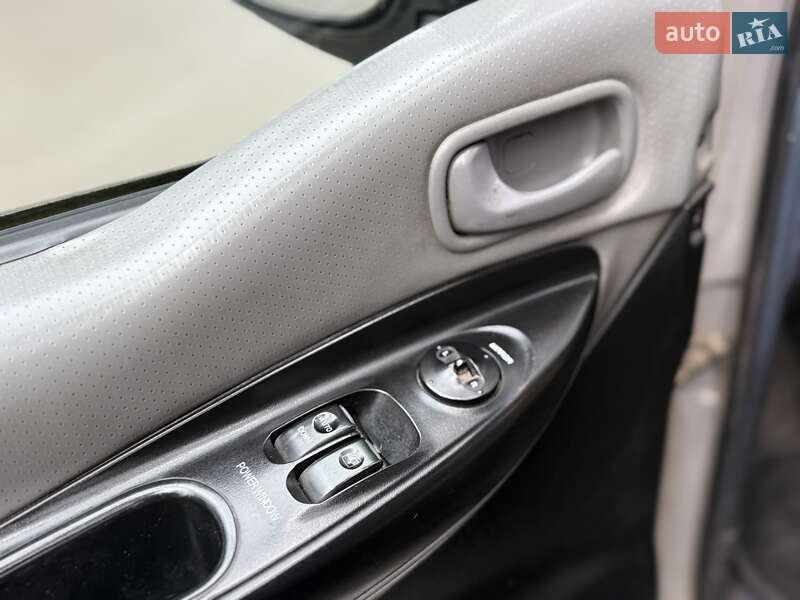 Минивэн Hyundai H-1 2005 в Львове