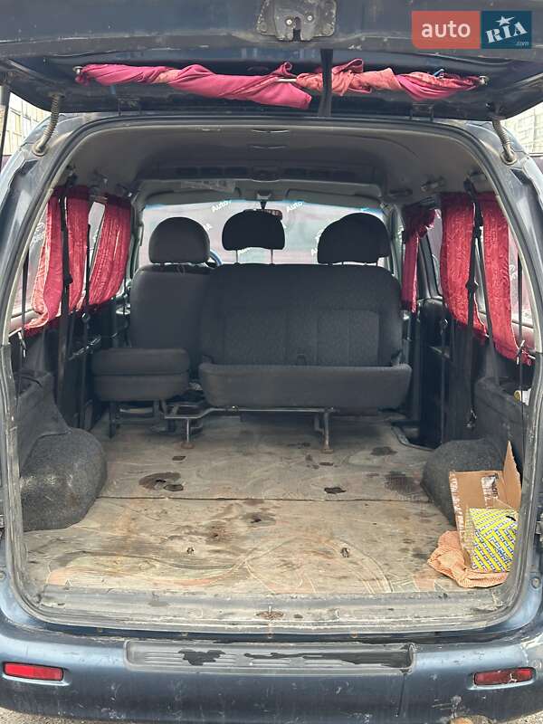 Минивэн Hyundai H-1 1999 в Сумах