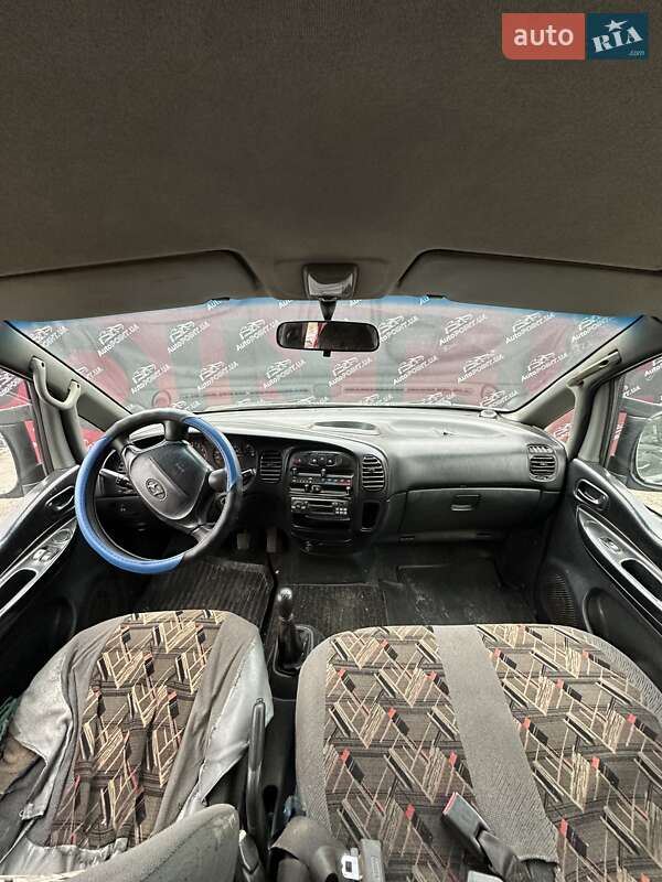 Минивэн Hyundai H-1 1999 в Сумах
