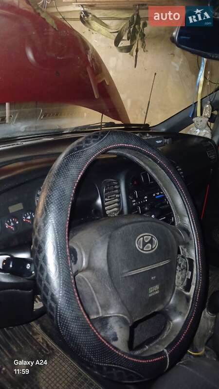 Минивэн Hyundai H-1 2005 в Киеве