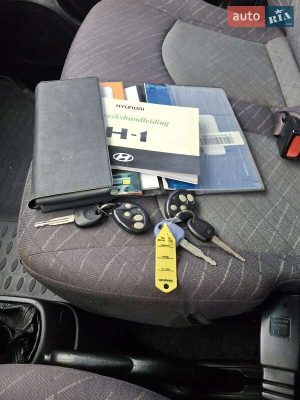 Вантажний фургон Hyundai H-1 2006 в П'ятихатках фото 14 Вантажний фургон Hyundai H-1 2006 в П'ятихатках