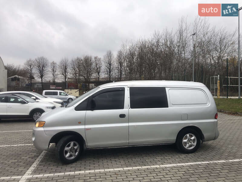 Грузовой фургон Hyundai H-1 2004 в Львове
