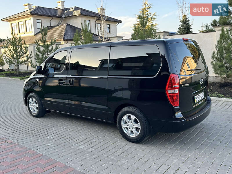 Минивэн Hyundai H-1 2012 в Одессе