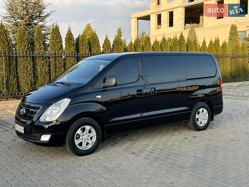 Минивэн Hyundai H-1 2012 в Одессе