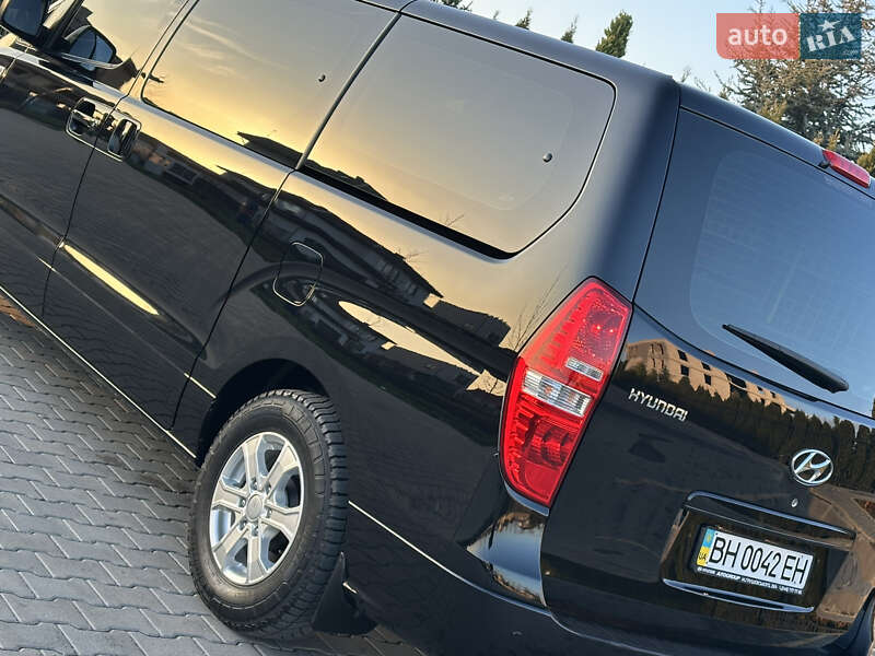 Минивэн Hyundai H-1 2012 в Одессе
