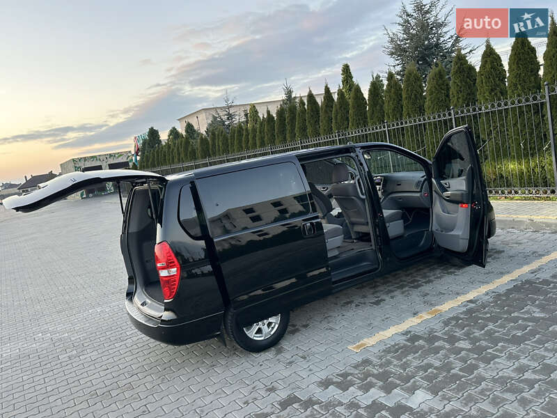 Минивэн Hyundai H-1 2012 в Одессе