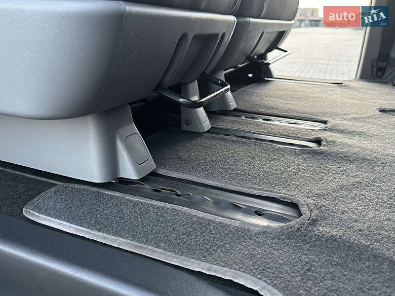 Минивэн Hyundai H-1 2012 в Одессе