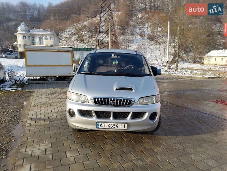 Мінівен Hyundai H-1 2007 в Косові