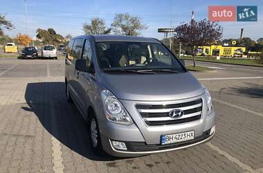 Минивэн Hyundai H-1 2018 в Южном