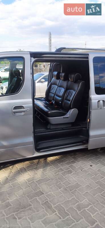 Минивэн Hyundai H-1 2012 в Николаеве