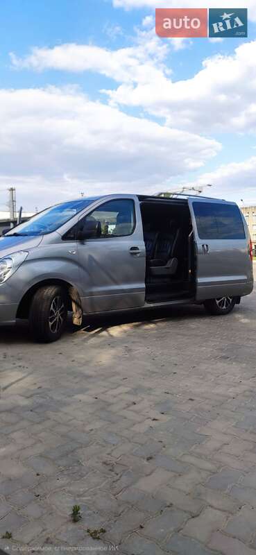 Минивэн Hyundai H-1 2012 в Николаеве