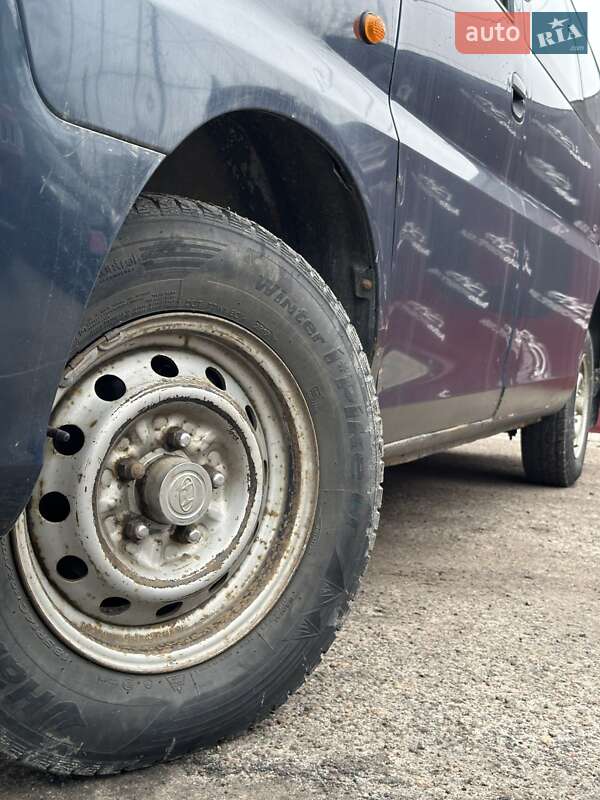 Минивэн Hyundai H-1 1999 в Сумах