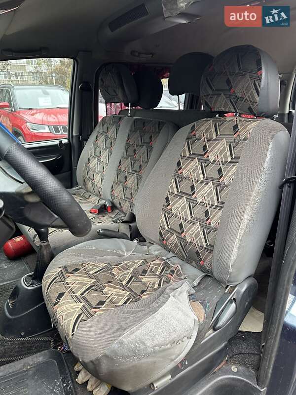 Минивэн Hyundai H-1 1999 в Сумах