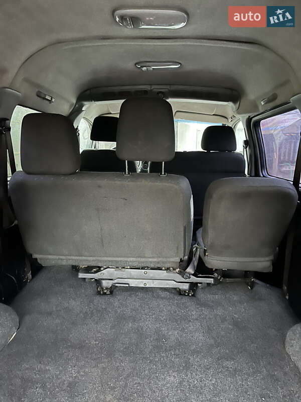 Минивэн Hyundai H-1 2002 в Николаеве