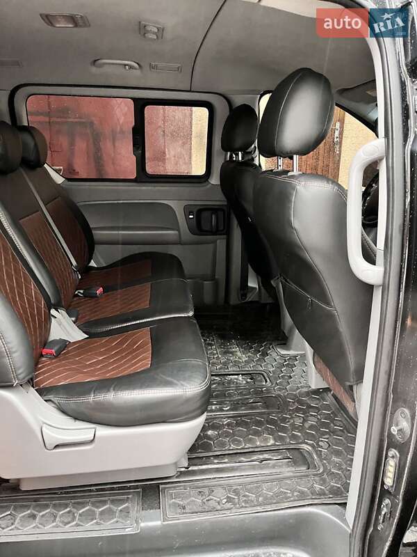Минивэн Hyundai H-1 2012 в Киеве