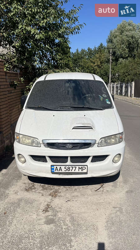 Минивэн Hyundai H-1 2005 в Киеве