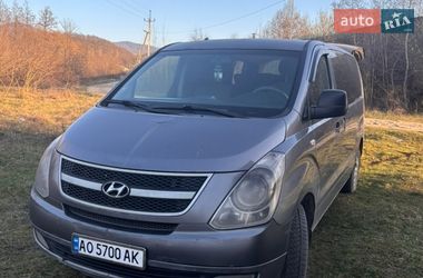 Мінівен Hyundai H-1 2010 в Іршаві
