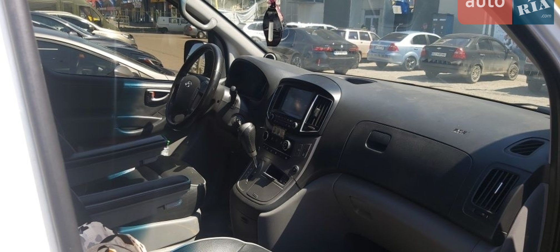 2015 Hyundai Starex (H-1) - мініатюра 12