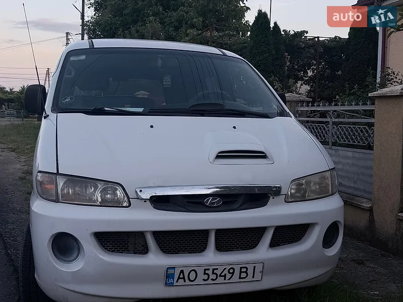 Hyundai H-1 2001 VIN KMJWVH7FP1U260473 фото оголошення 22 з 48