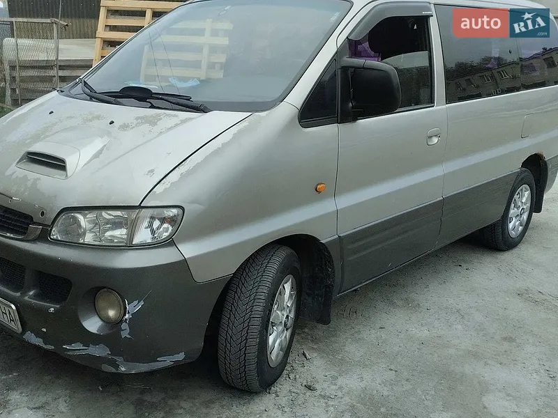 Hyundai H-1