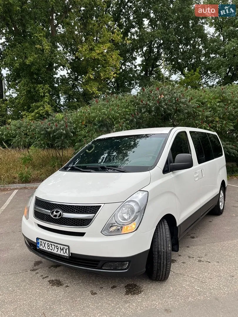 2012 Hyundai Starex (H-1) - фото 1