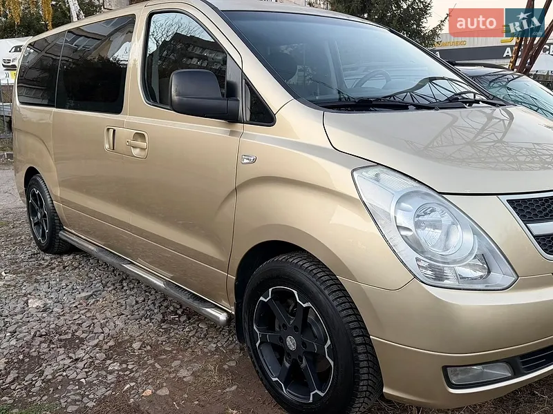 Hyundai H-1