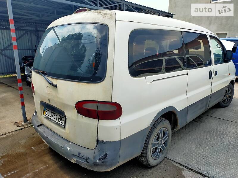 Минивэн Hyundai H 200 1999 в Городке