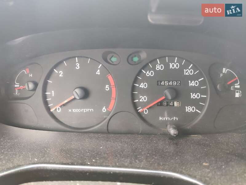 Минивэн Hyundai H 200 1998 в Сумах