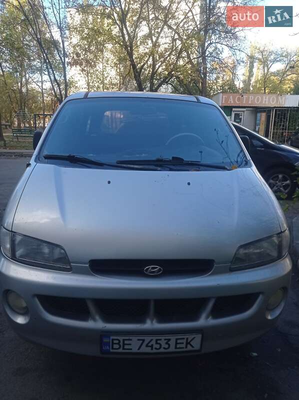 Минивэн Hyundai H 200 1998 в Николаеве