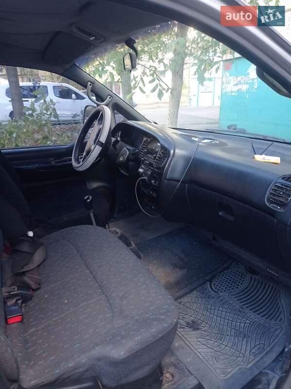 Минивэн Hyundai H 200 1998 в Николаеве