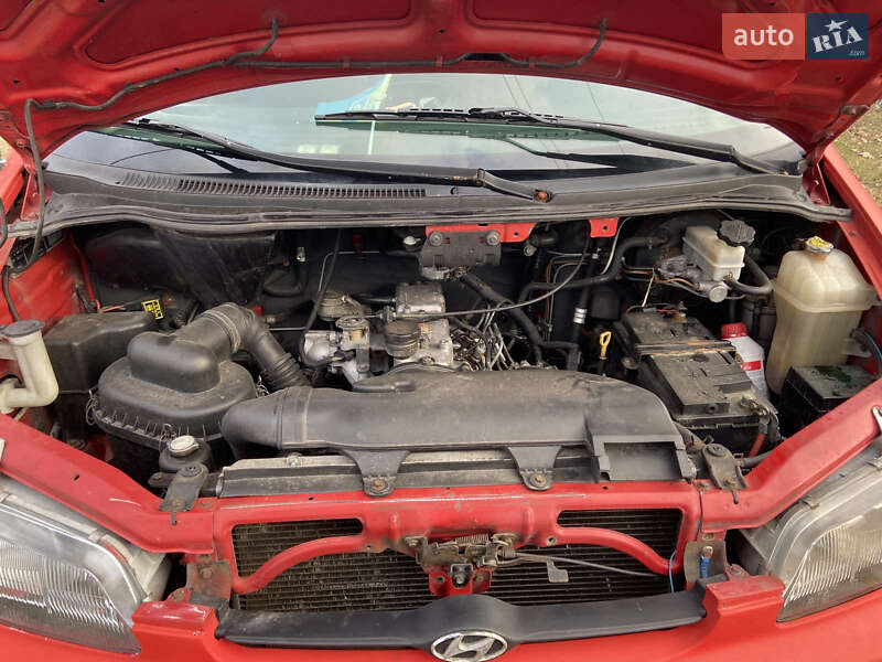 Минивэн Hyundai H 200 2000 в Житомире